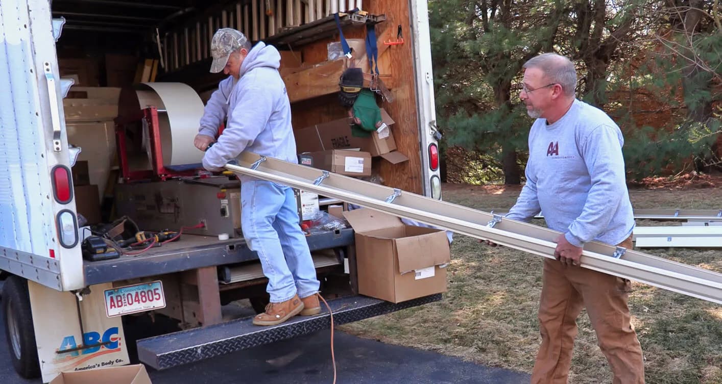 Cut and drop gutter fabrication from mobile truck